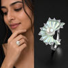 Petal Muse green Pearl Ring